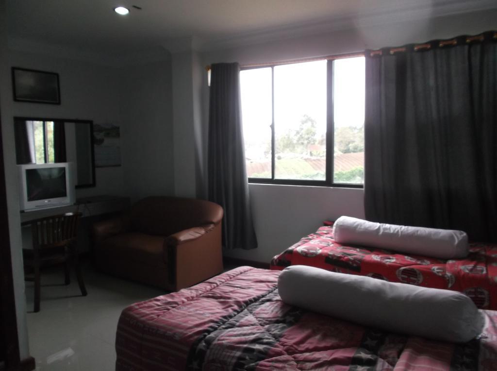 Grand Orri Hotel & Convention Berastagi Bagian luar foto