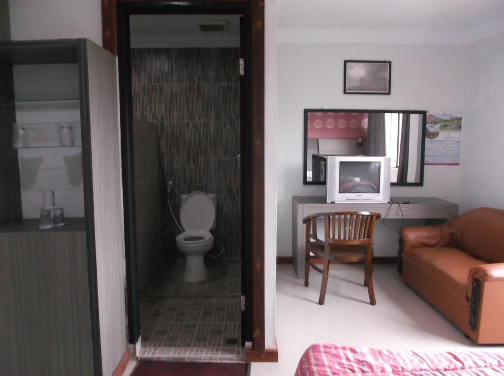 Grand Orri Hotel & Convention Berastagi Bagian luar foto
