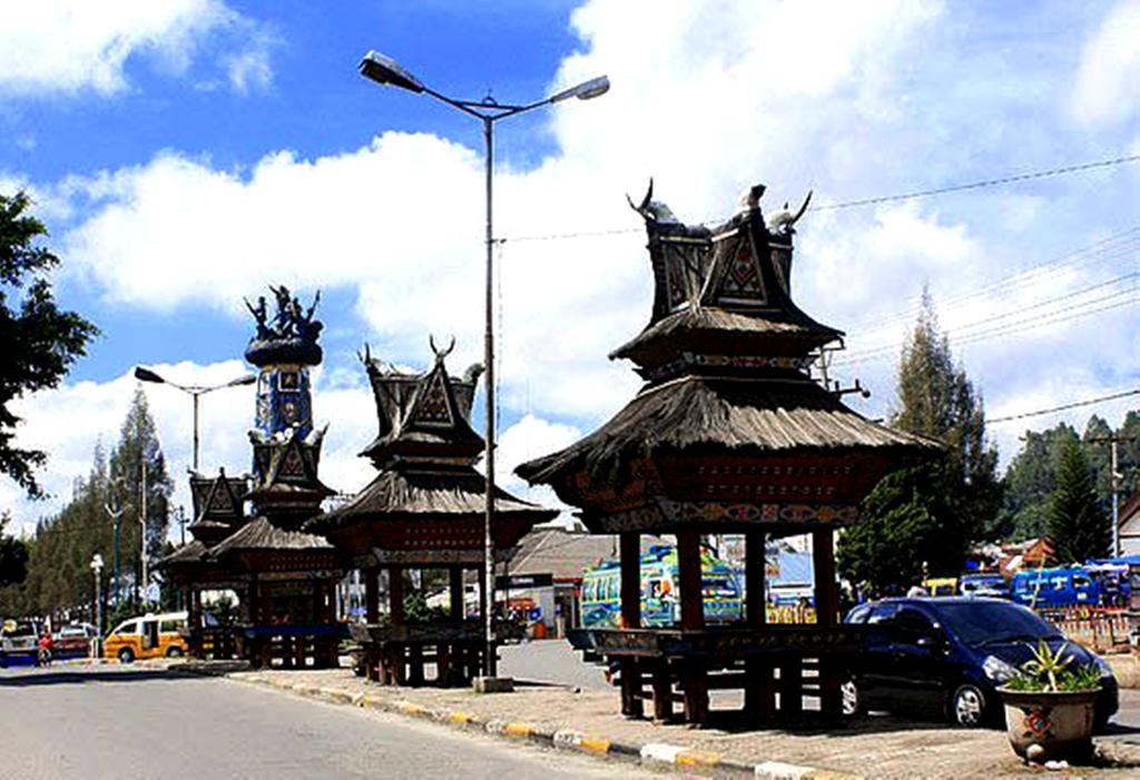 Grand Orri Hotel & Convention Berastagi Bagian luar foto