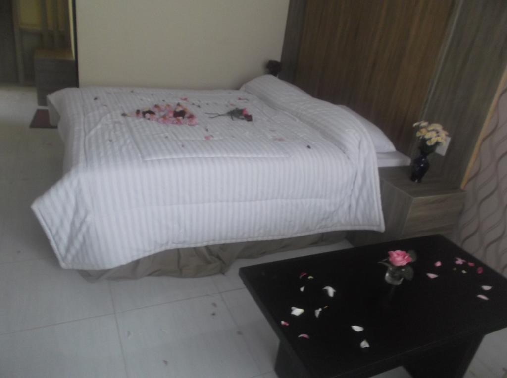 Grand Orri Hotel & Convention Berastagi Bagian luar foto